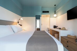Classic Double Room, Sea View | 1 bedroom, premium bedding, minibar, blackout drapes