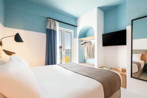 Standardzimmer, Poolblick | 1 Schlafzimmer, hochwertige Bettwaren, Minibar, Verdunkelungsvorhänge