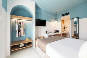 Ropa de cama de alta calidad, minibar y cortinas blackout 