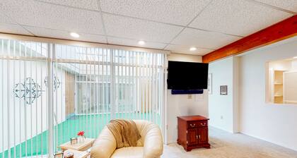 Ocean-view apartment with patio & W/D - walk to museums, dining, & shops