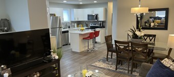 Amazing 4Bedroom Single Home - Suitable for Families & Groups