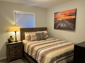 4 bedrooms, desk, iron/ironing board, free WiFi