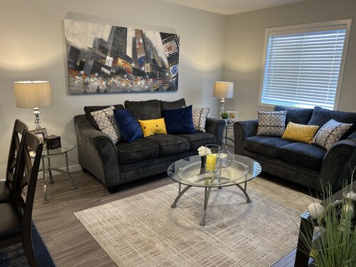 Amazing 4Bedroom Single Home - Suitable for Families & Groups