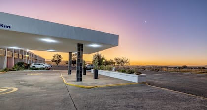 African Sky Hotels - Harrismith Inn