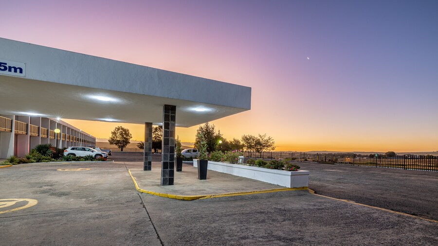 African Sky Hotels - Harrismith Inn