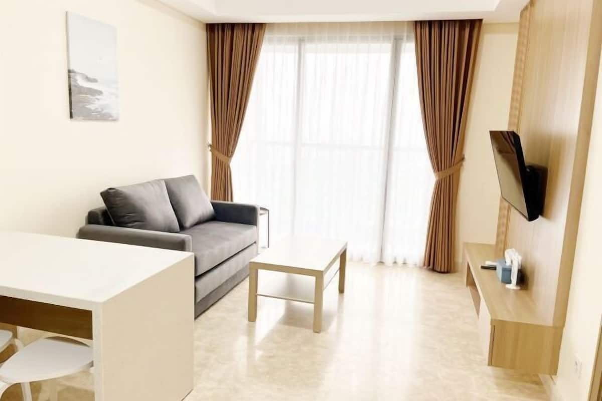 Decoración personalizada, muebles diferentes y escritorio