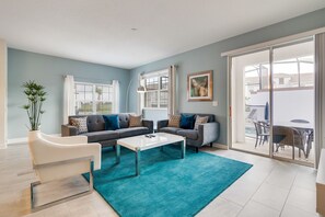 TV - Beautiful Town Home with Splash Pool-1551SD (Champions Gate)