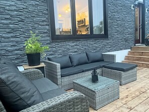 Property grounds - Where the Ocean Meets Rolling Hills in a Picturesque Landscape (Port Hood)