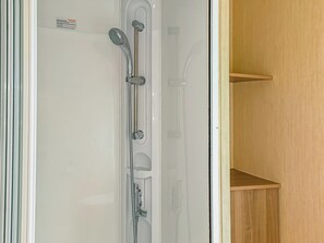 Towels - The Meadows is a great family property where you can enjoy a coastal break. (Wemyss Bay)