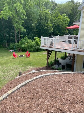 Terrace/patio - Newly renovated, spacious, clean, 3-bedroom home.  (Chelmsford)