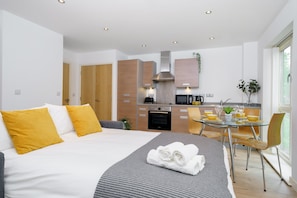 1 bedroom, WiFi, bed sheets