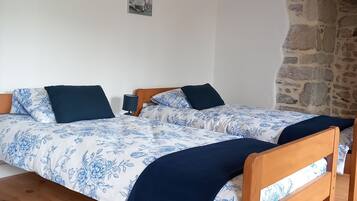 2 chambres, Wi-Fi gratuit, draps fournis
