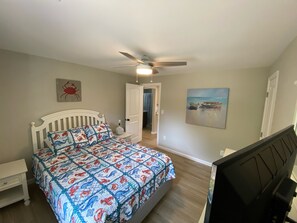 3 عدّة غرف نوم ومكواة/لوح كي وواي فاي مجانًا وملاءات أسرّة