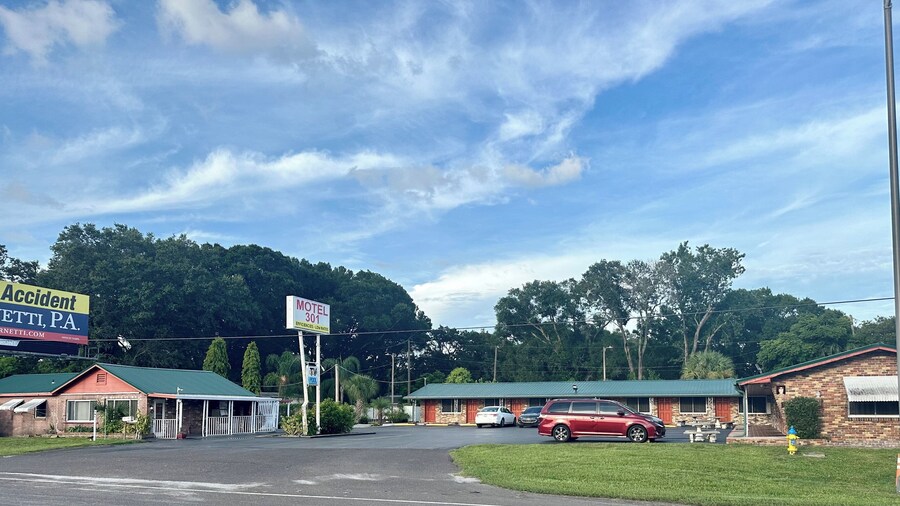 Motel 301