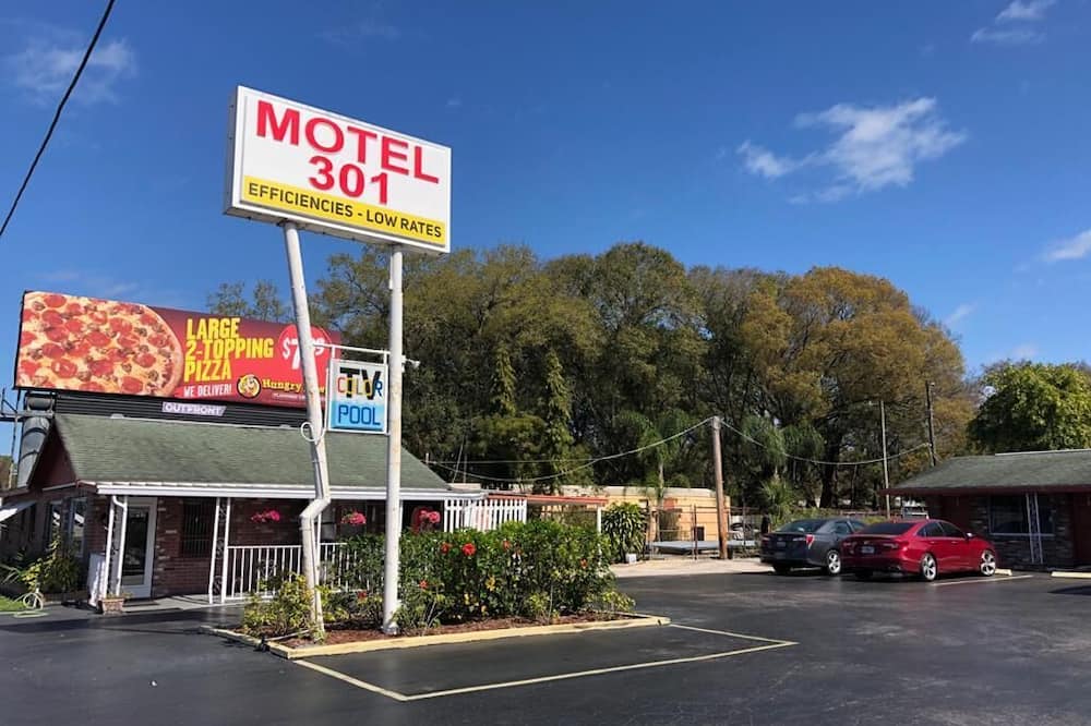Motel 301