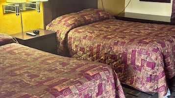 標準雙人房 | 書桌、免費 Wi-Fi、床單