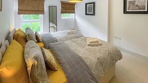 2 bedrooms, WiFi (free), bed sheets - Torrance at Abbey Park Avenue (St Andrews)