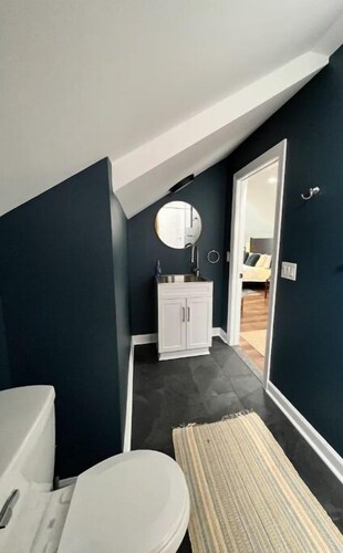 Cosy studio on an organic farm, pet friendly! Just minutes from Middleburg.