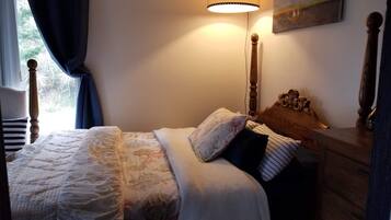 2 chambres, fer et planche à repasser, Wi-Fi, draps fournis