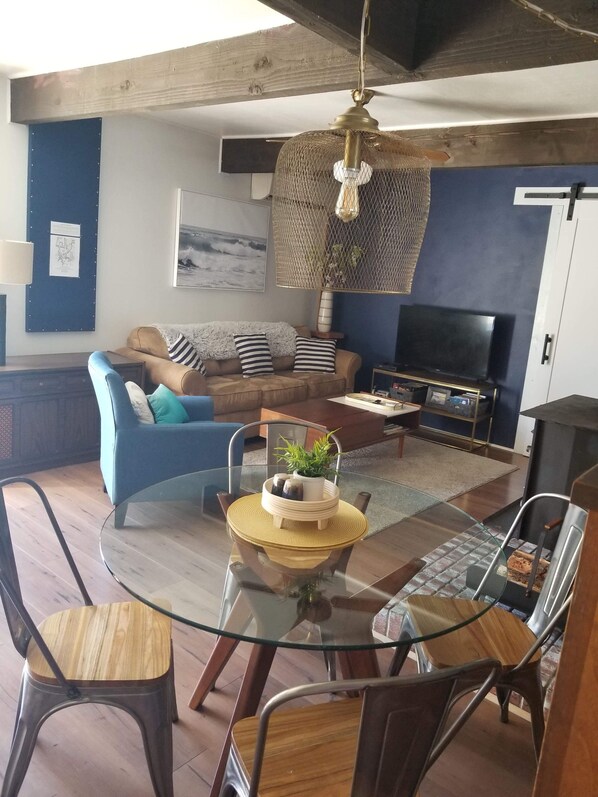 Living area - Hot Tub, Siltcoose Private Dock w/ ocean access, Cottage, w/ canoes! (Dunes City)