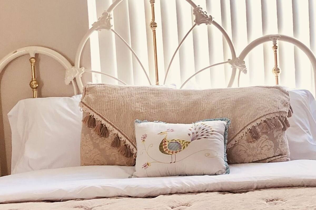 Standard Room | In-room safe, WiFi (free), individually decorated