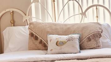 Standard Room | 2 bedrooms, in-room safe, individually decorated, individually furnished