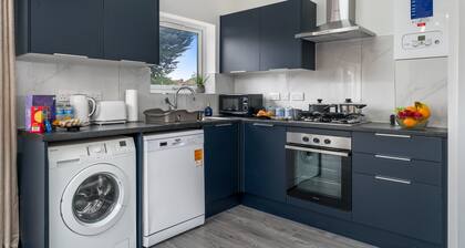 Deluxe 3bed W/parking By Oceana Apartments® Near Wembley 35% OFF Monthly Stays