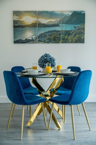 Deluxe 3bed W/parking By Oceana Apartments® Near Wembley 35% OFF Monthly Stays