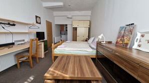 Chambre Deluxe double | Coffre-fort, rideaux d’obscurcissement, système d’insonorisation