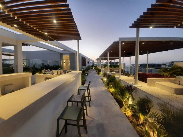 Bar (in der Unterkunft)