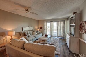 Living area - New Listing-Open weeks in prime summer time! Cozy condo, ocean views & pool.   (Rodanthe)