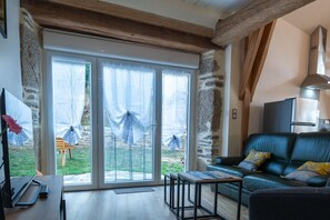 TV - Gîte La Bergerie 5/6 Pers (LACHAMP-RIBENNES)