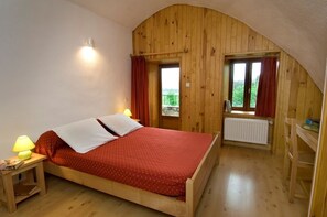 9 habitaciones, cuna de viaje y wifi gratis 