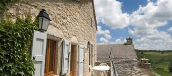 Location "Le Couvent" 21 Personnes à Saint Georges de Lévejac