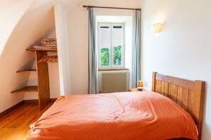 4 Schlafzimmer, Reisekinderbett, kostenloses WLAN