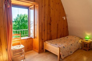 4 slaapkamers, reisbedje, gratis wifi