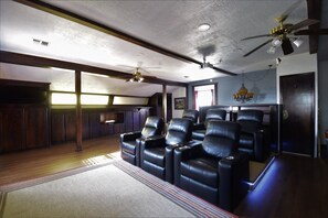 Interior - Nice and spacious home with a movie theater for entertainment and relaxation. (Oklahoma City)