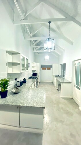 Spacious modern apartment