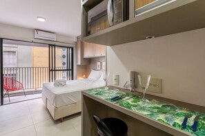 1 chambre, fer et planche à repasser, Wi-Fi gratuit, draps fournis