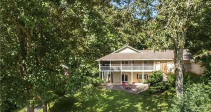 Lake Chatuge beauty w/private dock, fire pit, pool table, grills and A+ views!