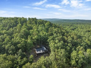 Exterior - Hot Tub + Modern Cabin + Remote Work Setup (Broken Bow)