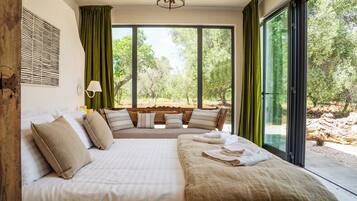 5 Schlafzimmer, Reisekinderbett, WLAN, Bettwäsche