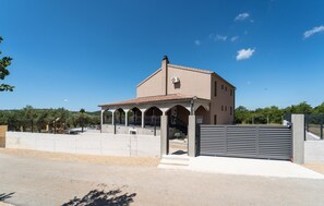 Exterior - Cozy home in Benkovac (Benkovac)