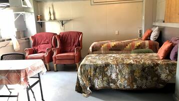 1 dormitorio y ropa de cama