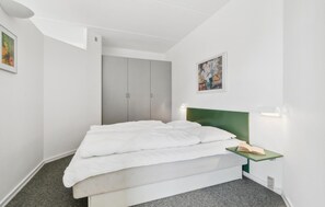 2 Schlafzimmer, Reisekinderbett, kostenloses WLAN