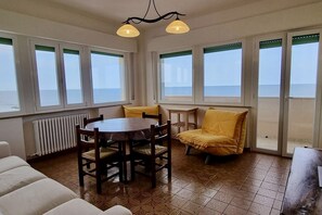 Dining - P012 - Porto Recanati, wonderful three-room apartment facing the sea (Porto Recanati)
