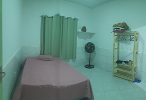 4 bedrooms, WiFi, bed sheets - Recanto Nery Coroa Vermelha Ideal Para sua Família a 5 min da Praia (SANTA CRUZ DE CABRALIA)