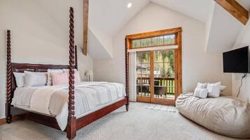 4 dormitorios, escritorio, cuna de viaje y wifi