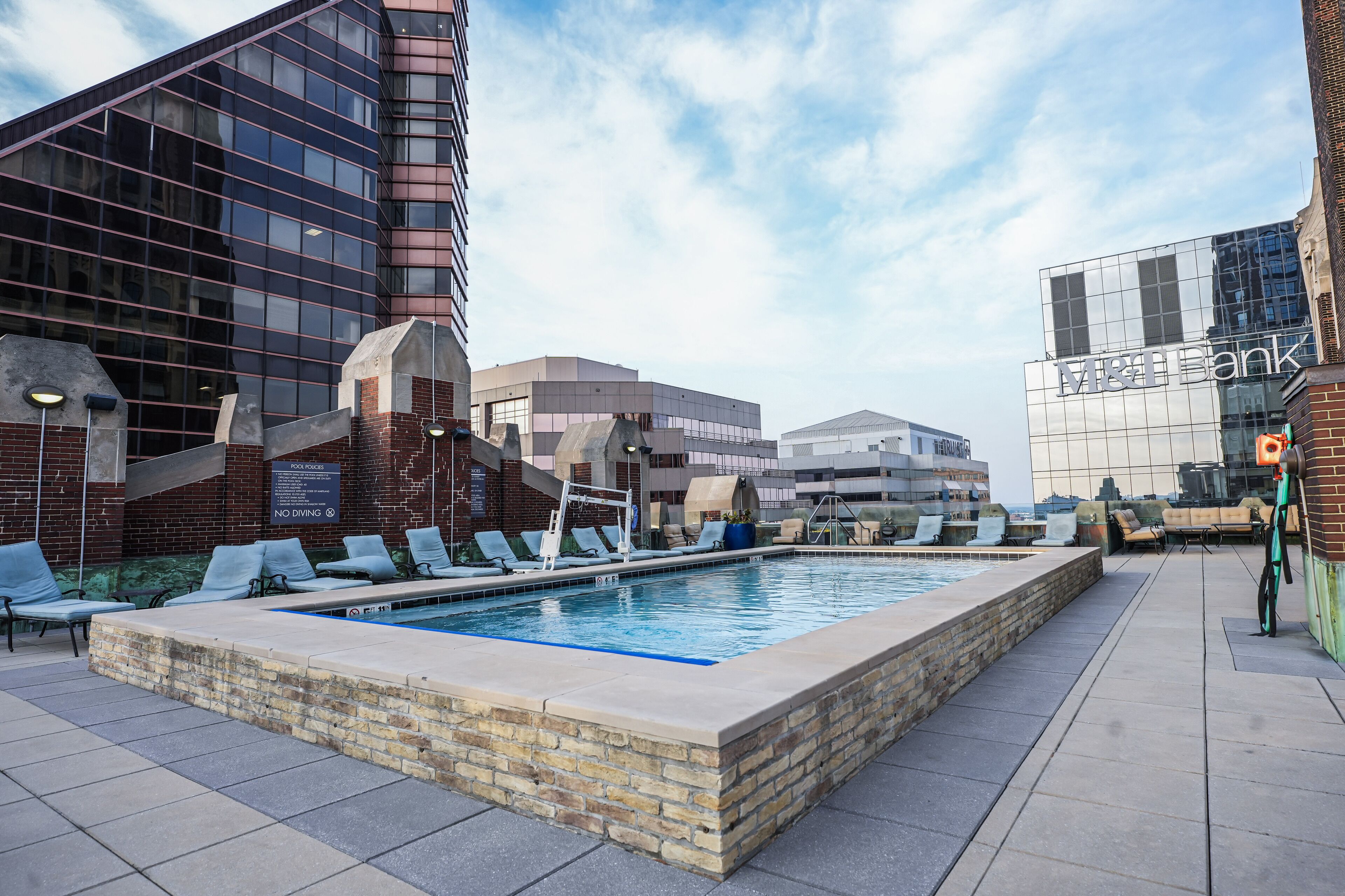 Luxury High Rise Condo downtown baltimore