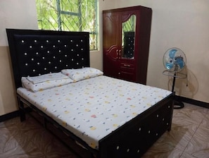 1 chambre, Wi-Fi gratuit, draps fournis